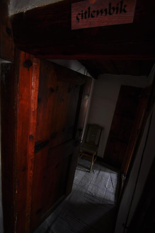Haci Sakirler Konagi Guest House Mudurnu ห้อง รูปภาพ