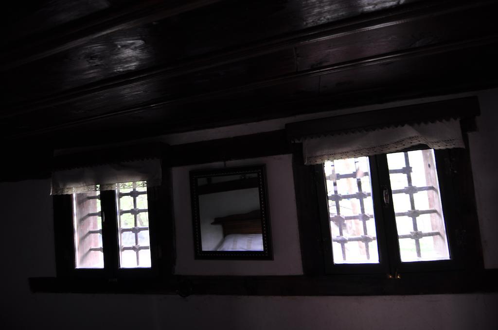 Haci Sakirler Konagi Guest House Mudurnu ห้อง รูปภาพ
