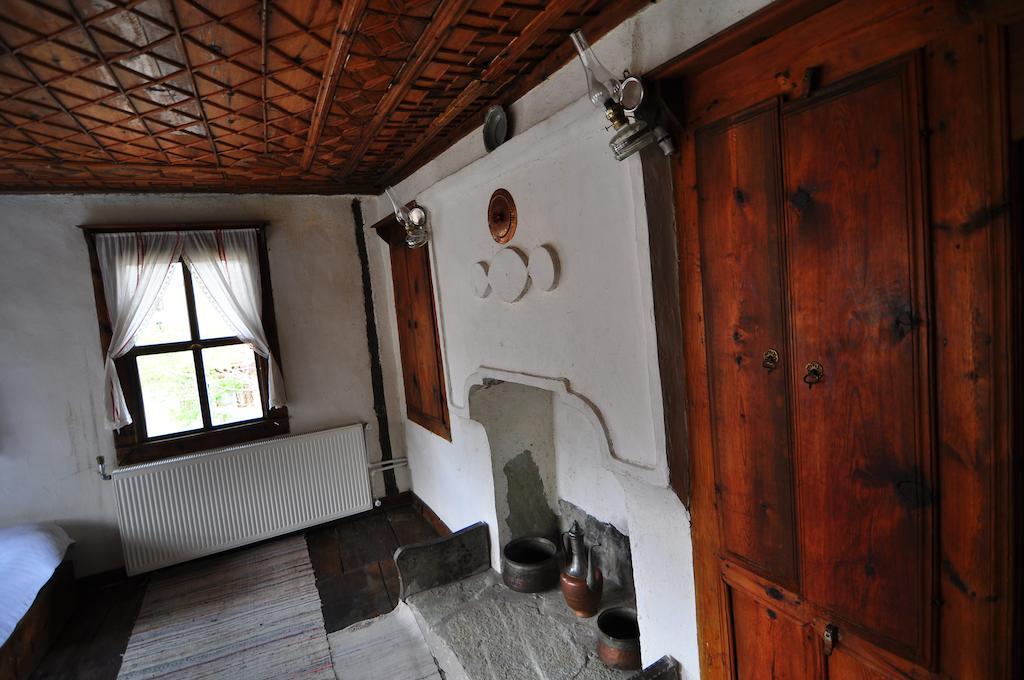 Haci Sakirler Konagi Guest House Mudurnu ห้อง รูปภาพ