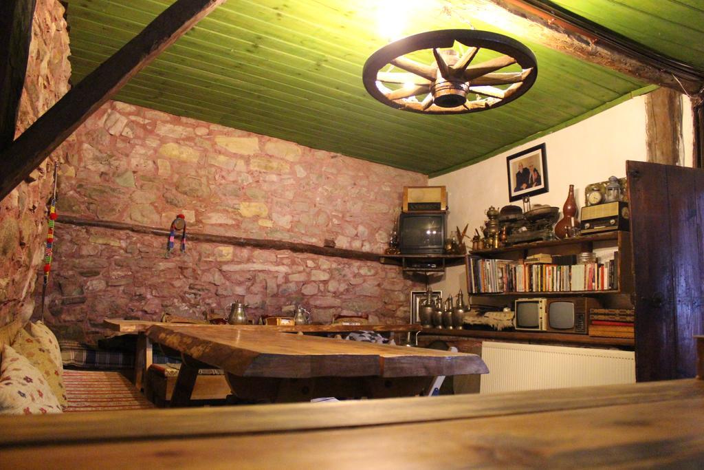 Haci Sakirler Konagi Guest House Mudurnu ภายนอก รูปภาพ