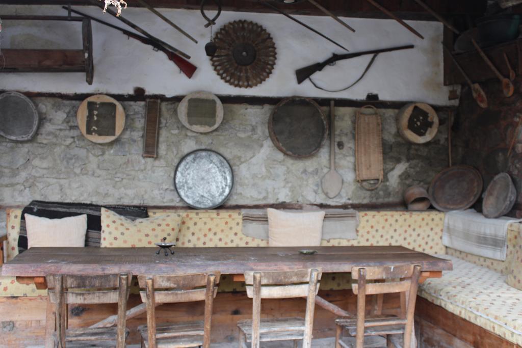 Haci Sakirler Konagi Guest House Mudurnu ภายนอก รูปภาพ